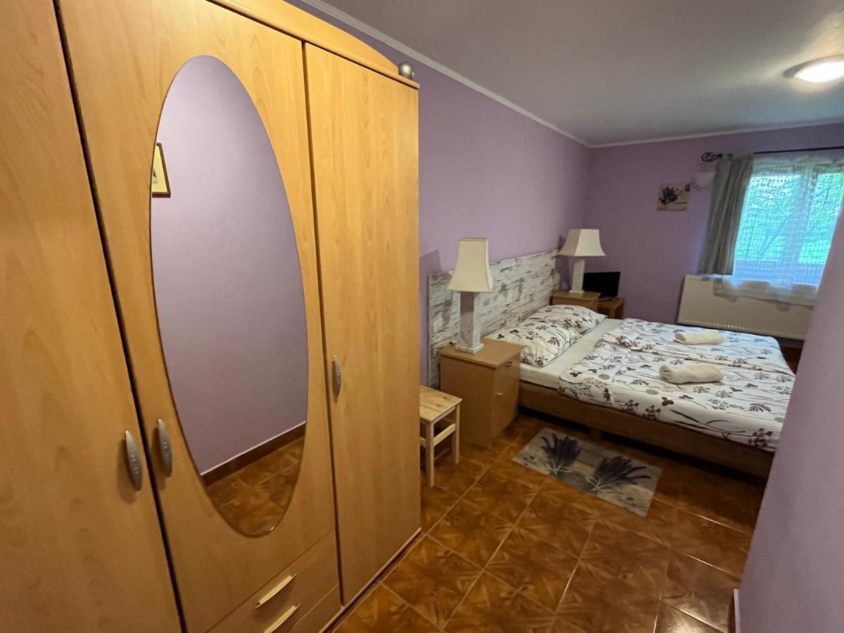 Erdei Vendeghaz Hotell Bogot Exteriör bild